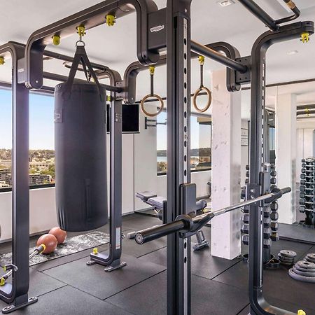 Pullman Sydney Hyde Park Hotel Exterior foto The gym at The Ivy Collection
