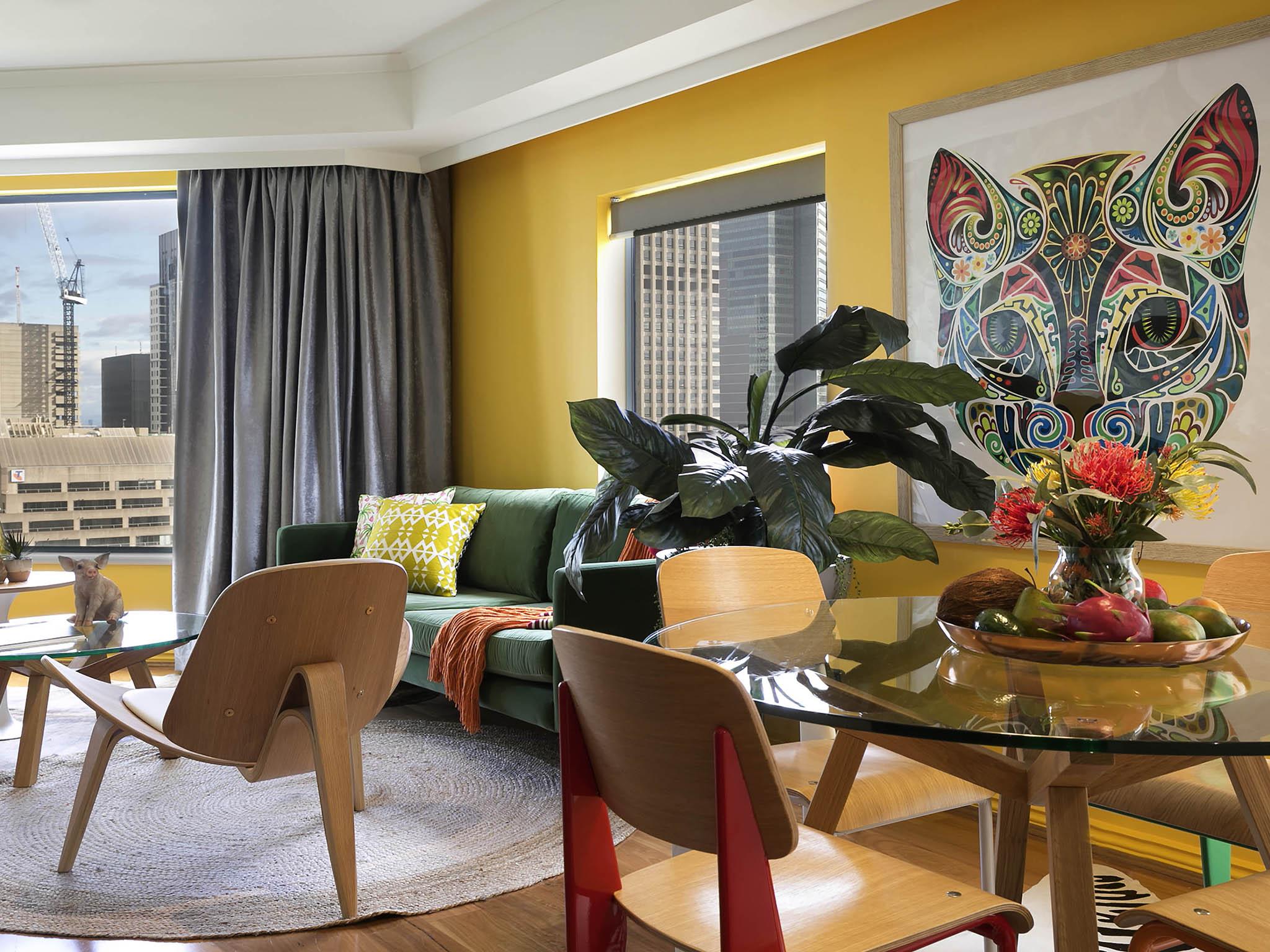 Pullman Sydney Hyde Park Hotel Exterior foto A living room