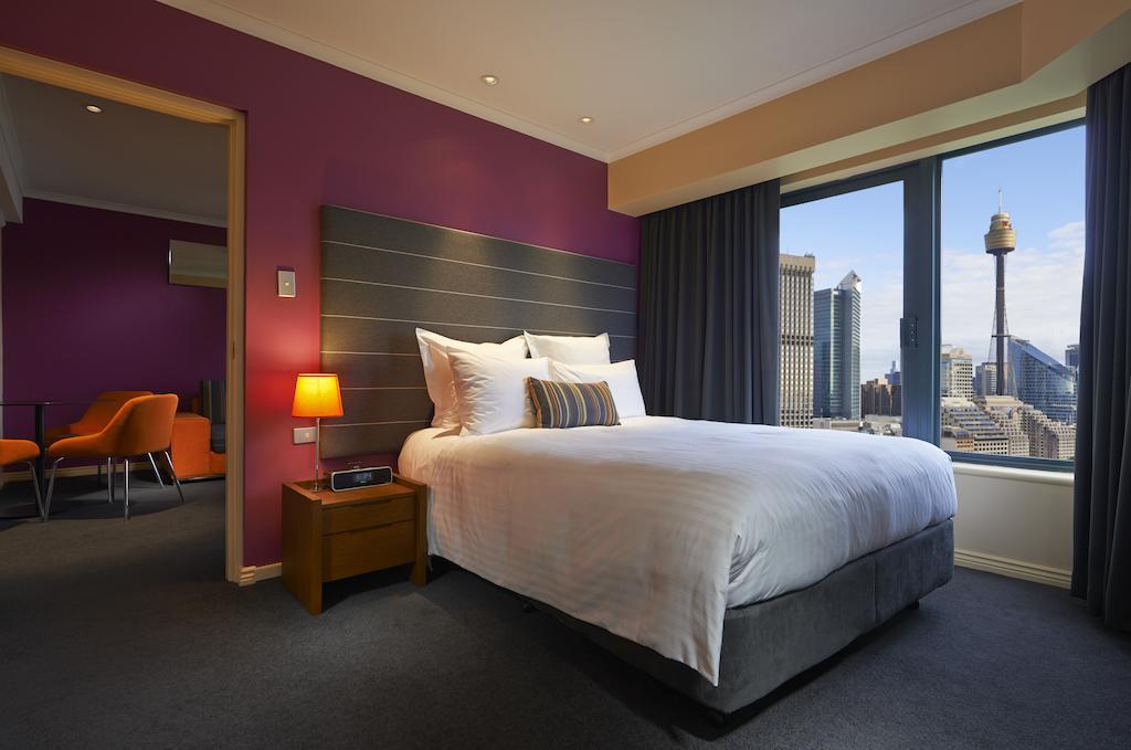 Pullman Sydney Hyde Park Hotel Exterior foto A suite at the hotel